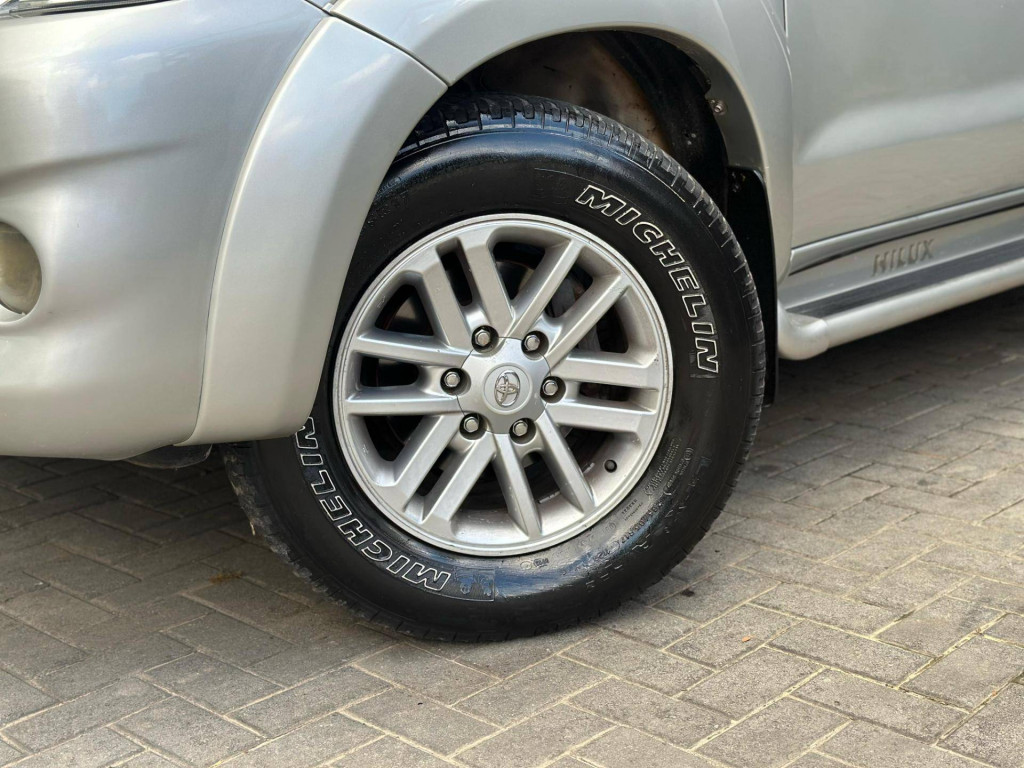 Imagem do veículo TOYOTA HILUX CD4X4 SRV 2013