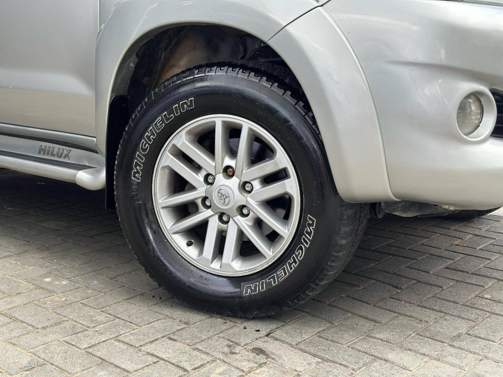 Imagem do veículo TOYOTA HILUX CD4X4 SRV 2013
