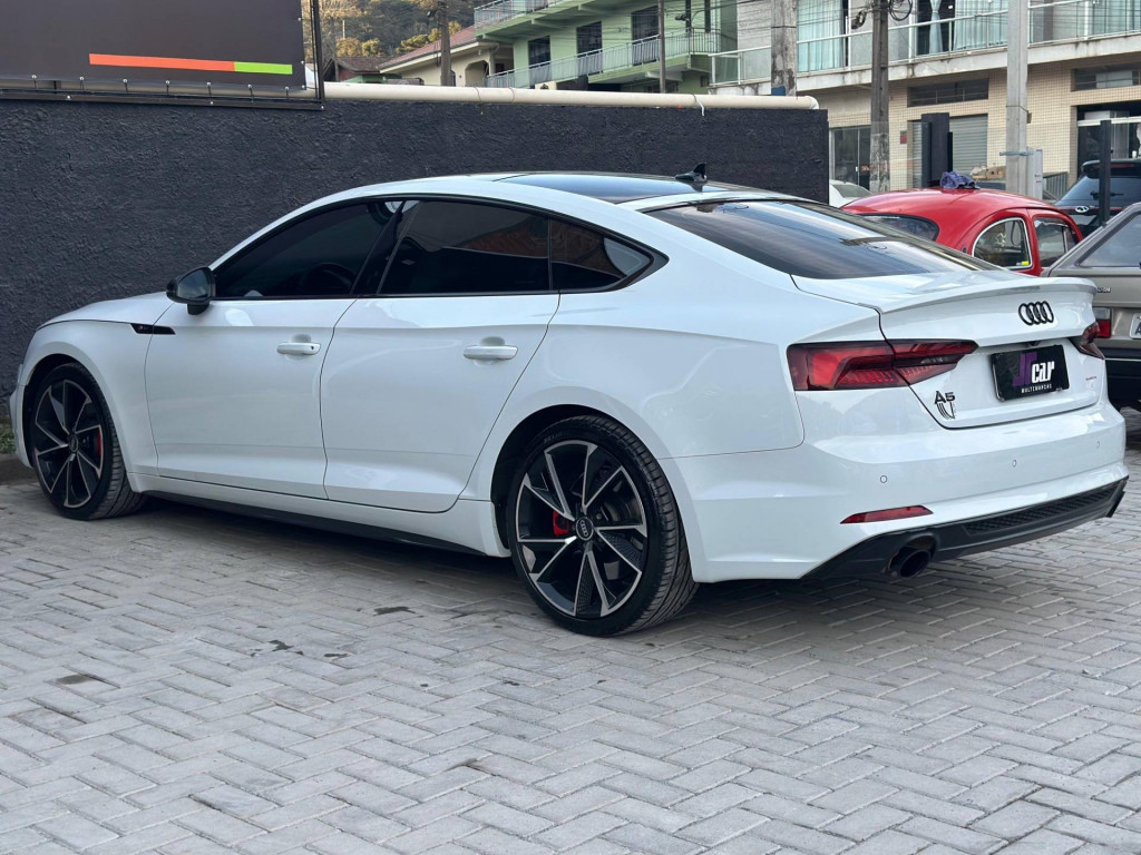 Imagem do veículo AUDI A5 SPORTB. PERFOR. 2.0 TFSI S-TRONIC 2019