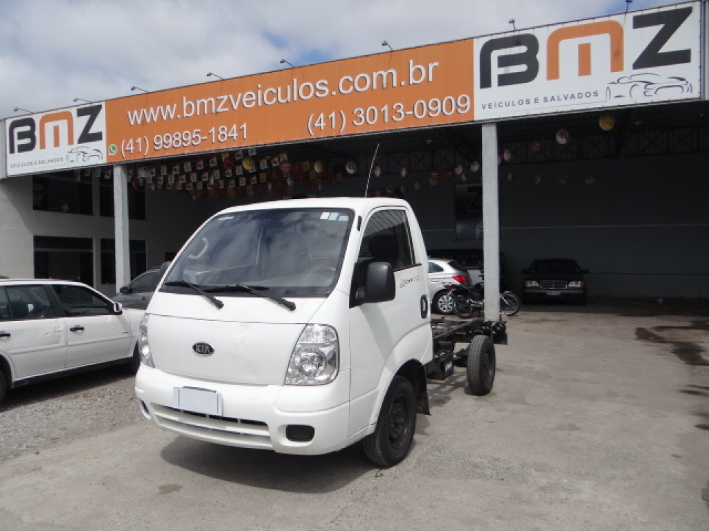 KIA BONGO 2.5 K-2500 4X2 CS TURBO DIESEL 2P MANUAL KIA BONGO 2.5 K-2500 4X2 CS TURBO DIESEL 2P MANUAL