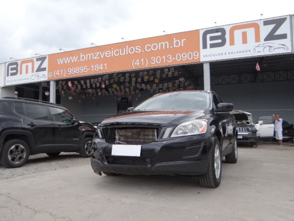 XC60 2.0 T5 COMFORT FWD TURBO GASOLINA 4P AUTOMÁTICO XC60 2.0 T5 COMFORT FWD TURBO GASOLINA 4P AUTOMÁTICO