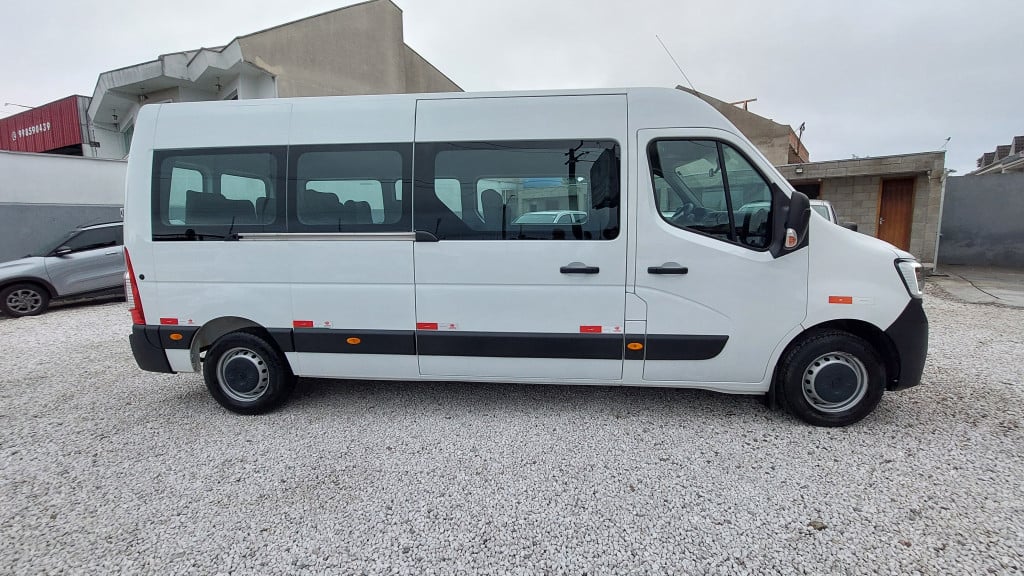 Imagem do veículo MASTER 2.3 DCI MINIBUS L3H2 16 LUGARES 16V DIESEL 4P MANUAL