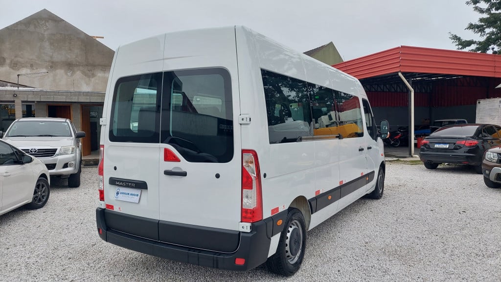 Imagem do veículo MASTER 2.3 DCI MINIBUS L3H2 16 LUGARES 16V DIESEL 4P MANUAL