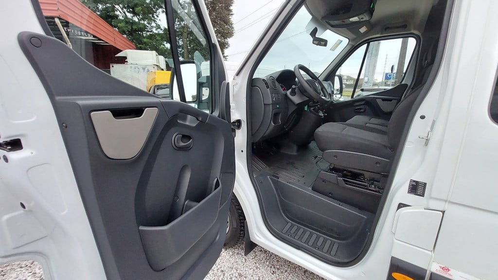 Imagem do veículo MASTER 2.3 DCI MINIBUS L3H2 16 LUGARES 16V DIESEL 4P MANUAL