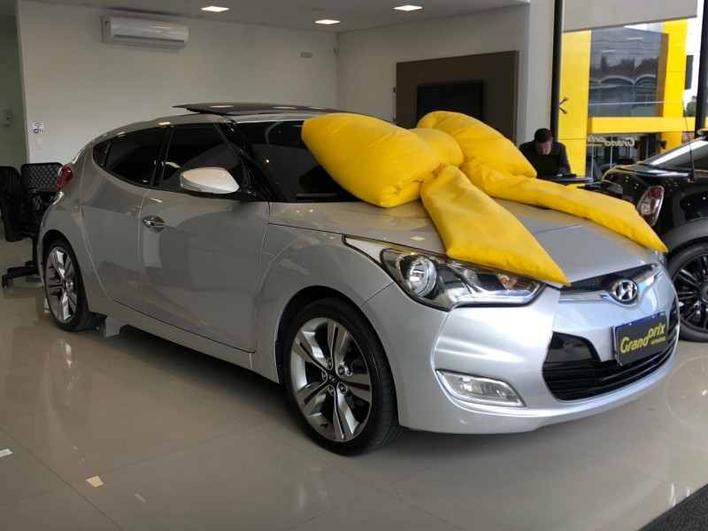 HYUNDAI VELOSTER 2013 1.6 16V GASOLINA 3P AUTOMÁTICO TOP DE LINHA! HYUNDAI VELOSTER 2013 1.6 16V GASOLINA 3P AUTOMÁTICO TOP DE LINHA!