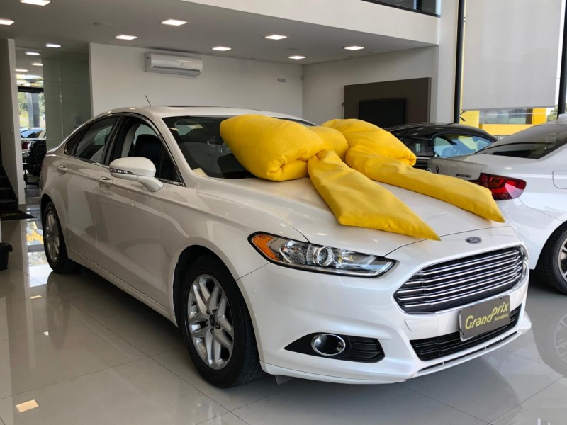 FUSION 2014 2.5 16V FLEX BRANCO AUTOMÁTICO COMPLETO FUSION 2014 2.5 16V FLEX BRANCO AUTOMÁTICO COMPLETO