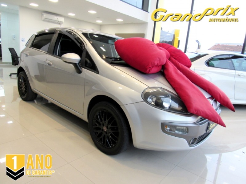 PUNTO 2014 1.6 ESSENCE SP 16V FLEX 4P AUTOMÁTICO COMPLETO PRATA COM APENAS 39.000 KM! PUNTO 2014 1.6 ESSENCE SP 16V FLEX 4P AUTOMÁTICO COMPLETO PRATA COM APENAS 39.000 KM!