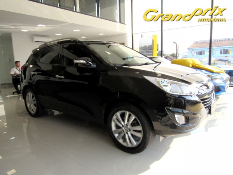IX35 2013 2.0 16V FLEX 4P AUTOMÁTICA PRETA COMPLETA ÚNICO DONO TOP DE LINHA! IX35 2013 2.0 16V FLEX 4P AUTOMÁTICA PRETA COMPLETA ÚNICO DONO TOP DE LINHA!