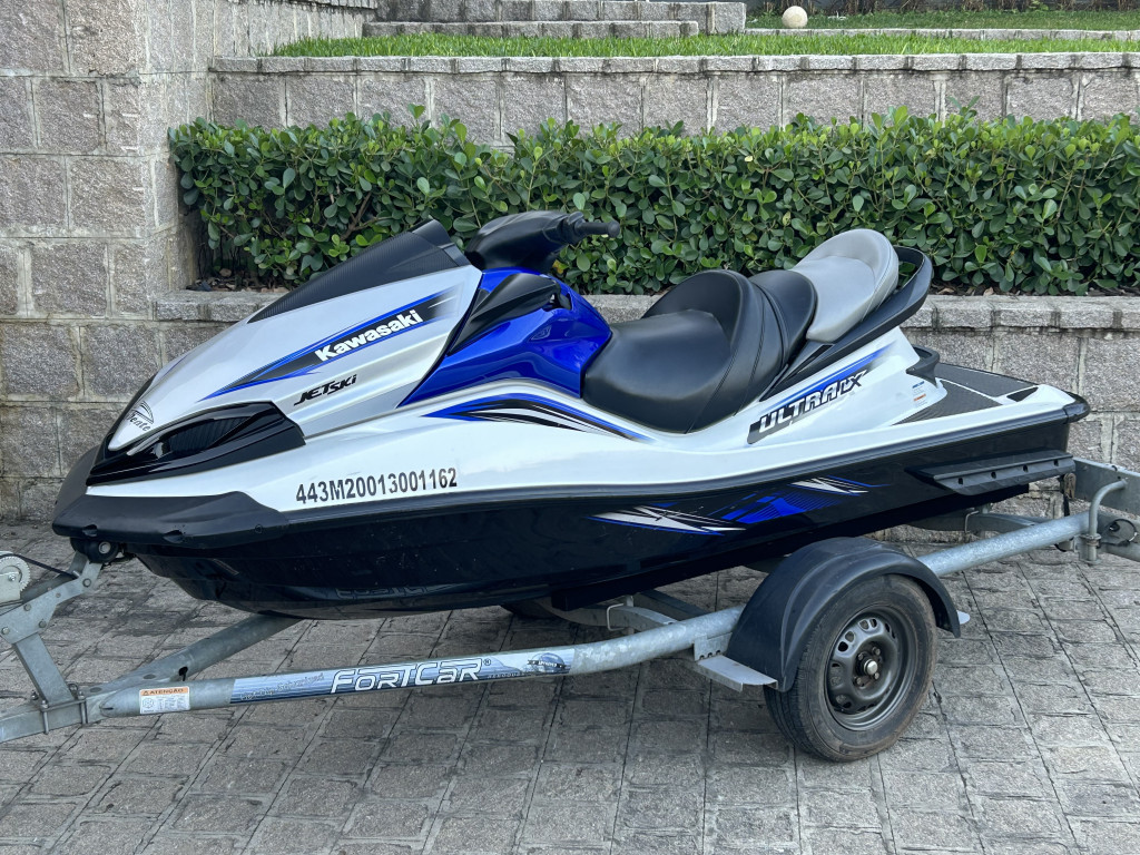 Imagem do veículo Kawasaki Jet Ski Ultra 160