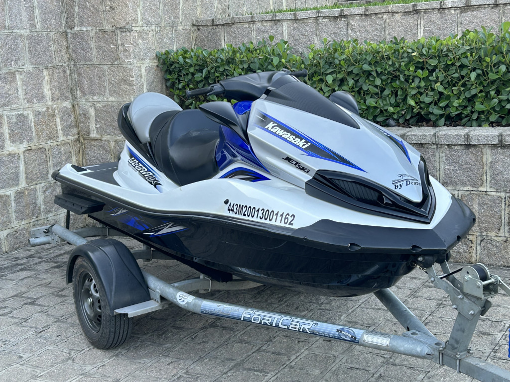 Imagem do veículo Kawasaki Jet Ski Ultra 160
