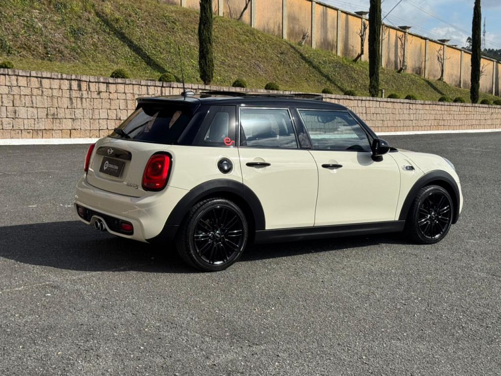 Imagem externa do MINI COOPER 2.0 S TOP 16V TURBO GASOLINA 4P AUTOMÁTICO