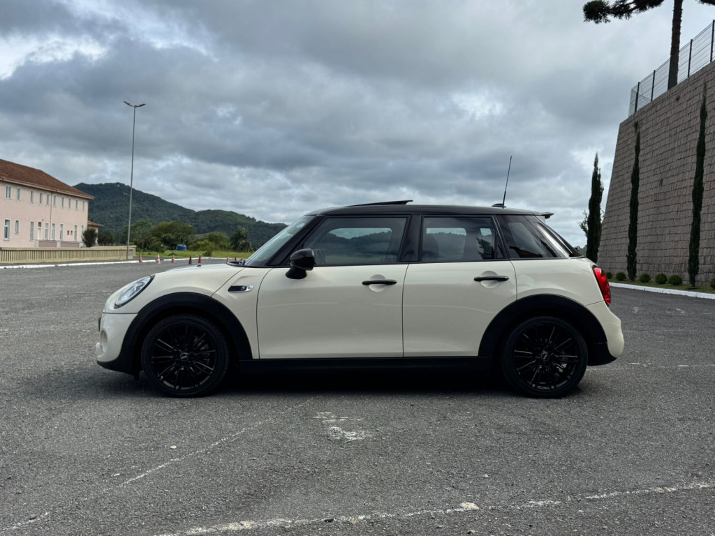 Imagem do veículo MINI COOPER 2.0 S TOP 16V TURBO GASOLINA 4P AUTOMÁTICO