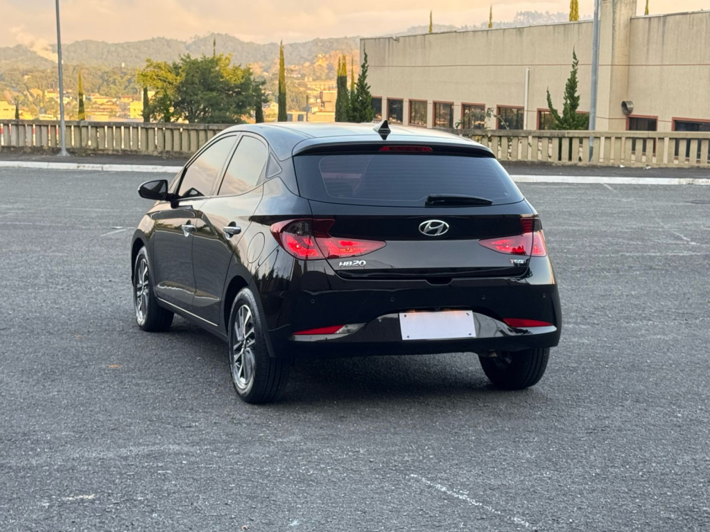 Imagem do veículo HYUNDAI HB20 Platinum 1.0 TB Flex 12V Mec.