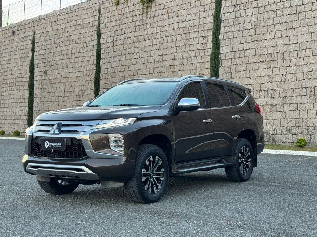 MITSUBISHI PAJERO SPORT 2.4 16V MIVEC TURBO DIESEL HPE-S AWD AUTOMÁTICO