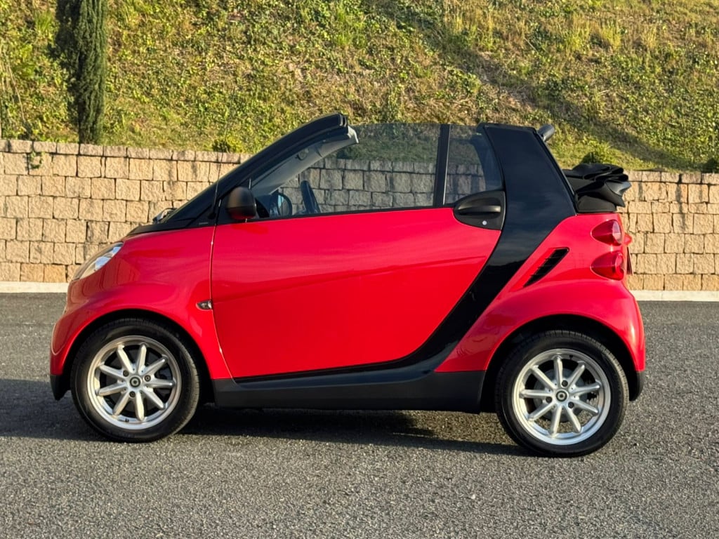 Imagem do veículo SMART FORTWO PASSION 1.0 CABRIO 12V GASOLINA 2P AUTOMÁTICO