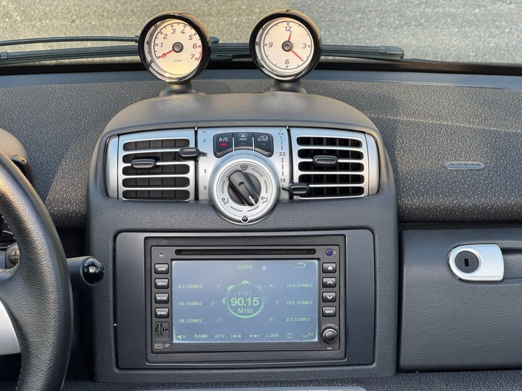 Imagem do veículo SMART FORTWO PASSION 1.0 CABRIO 12V GASOLINA 2P AUTOMÁTICO