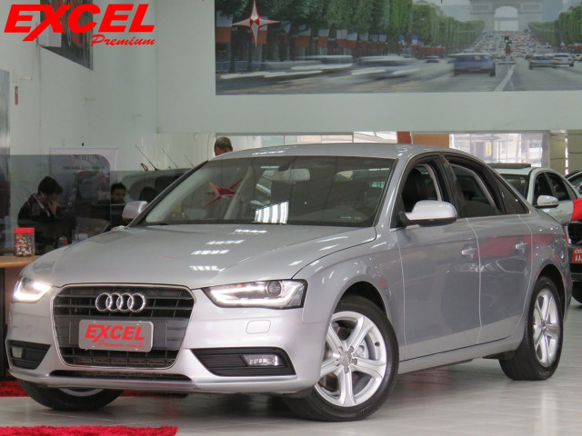 AUDI A4 1.8 20V TURBO GASOLINA 4P MULTITRONIC AUDI A4 1.8 20V TURBO GASOLINA 4P MULTITRONIC