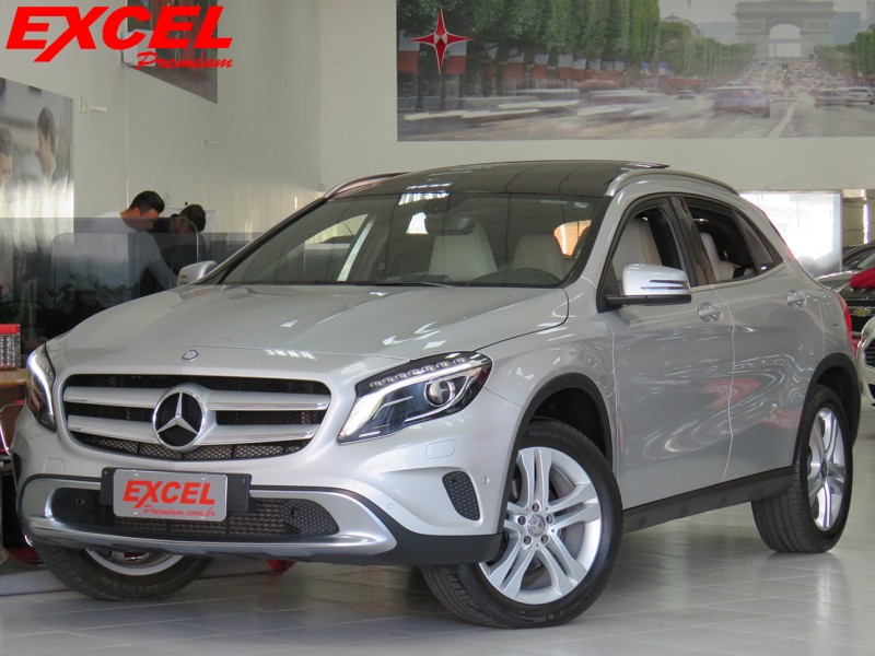MERCEDES-BENZ GLA 200 1.6 CGI VISION 16V TURBO FLEX 4P AUTOMÁTICO MERCEDES-BENZ GLA 200 1.6 CGI VISION 16V TURBO FLEX 4P AUTOMÁTICO