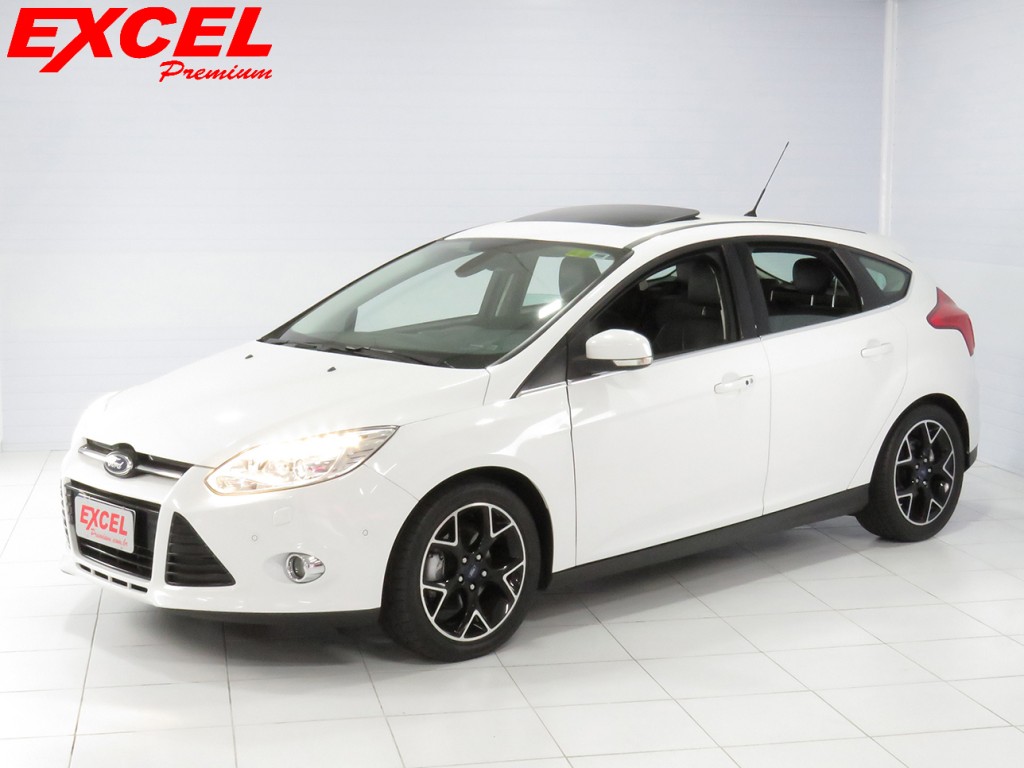 FORD FOCUS 2.0 TITANIUM HATCH 16V FLEX 4P AUTOMÁTICO FORD FOCUS 2.0 TITANIUM HATCH 16V FLEX 4P AUTOMÁTICO