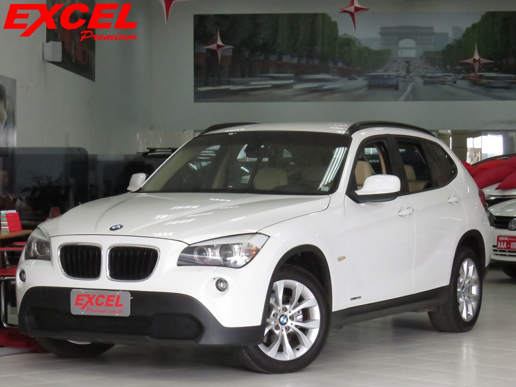BMW X1 2.0 16V GASOLINA SDRIVE18I 4P AUTOMÁTICO BMW X1 2.0 16V GASOLINA SDRIVE18I 4P AUTOMÁTICO